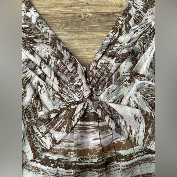 BCBGMaxAzria Silk Marble Top - Picture 3 of 7